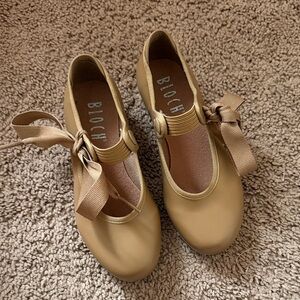 Bloch Tan Kids Flats with Bow